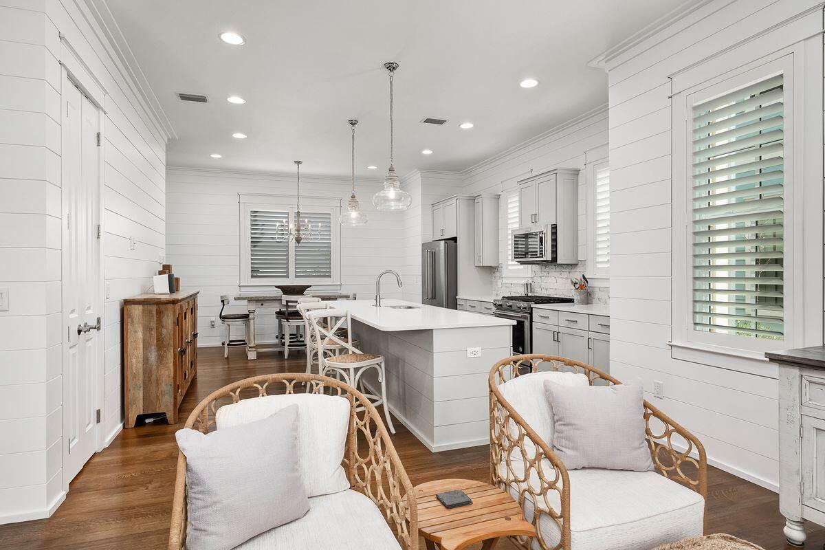 LAKESIDE AT BLUE MOUNTAIN BEACH - Residential