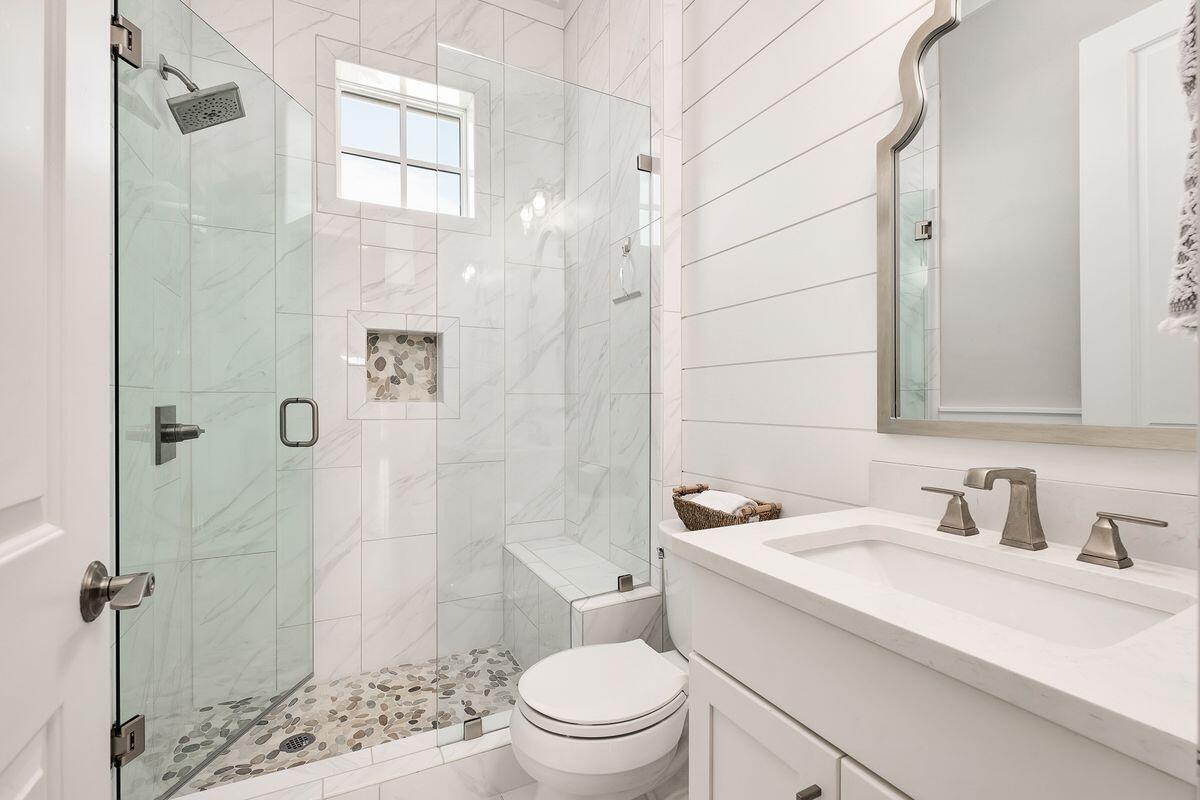 LAKESIDE AT BLUE MOUNTAIN BEACH - Residential