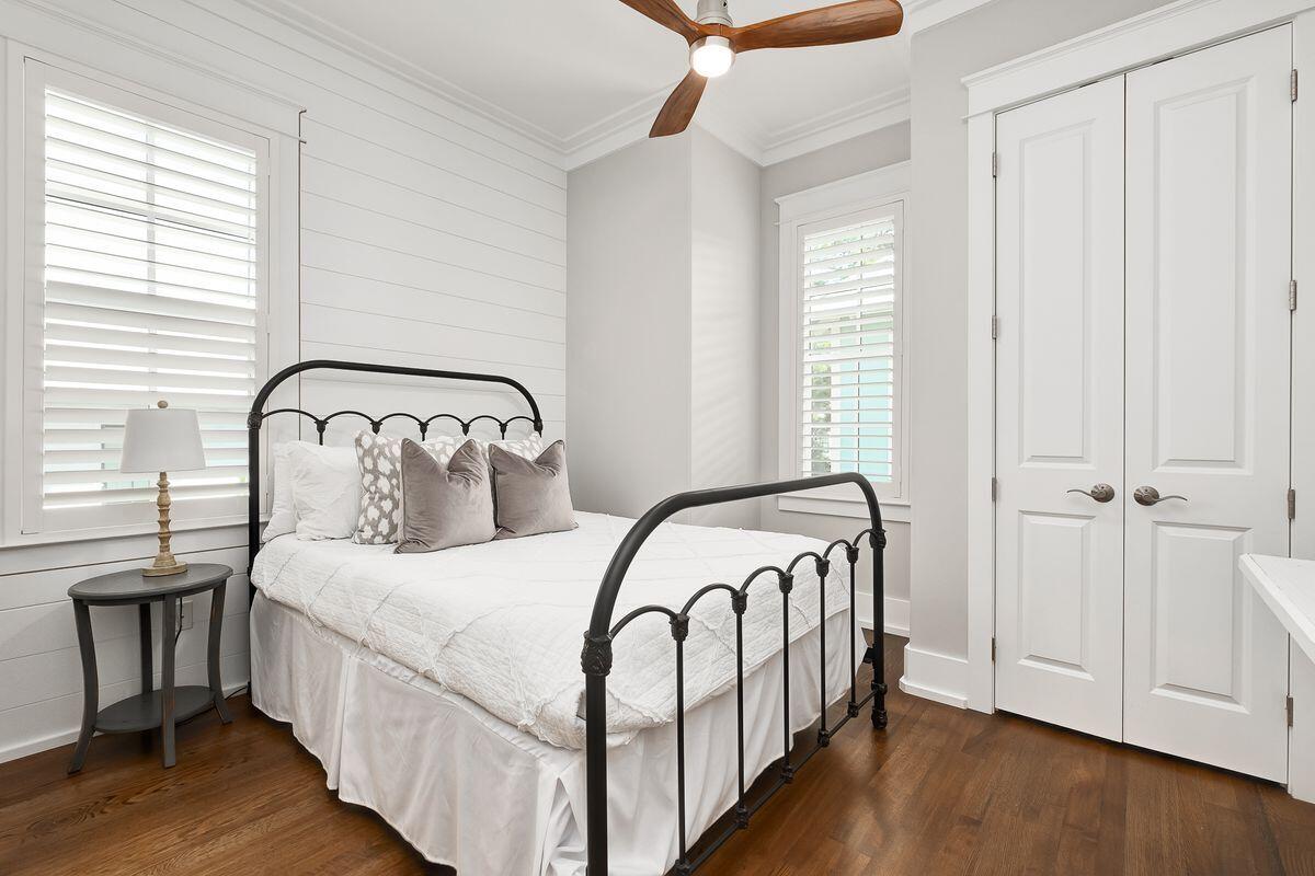 LAKESIDE AT BLUE MOUNTAIN BEACH - Residential