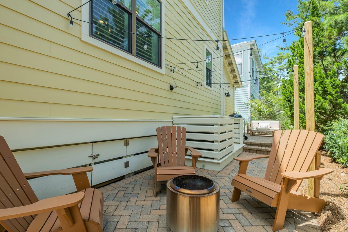 LAKESIDE AT BLUE MOUNTAIN BEACH - Residential