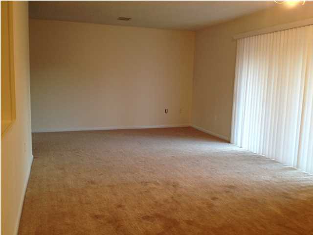 SPANISH VILLAS - Residential Lease