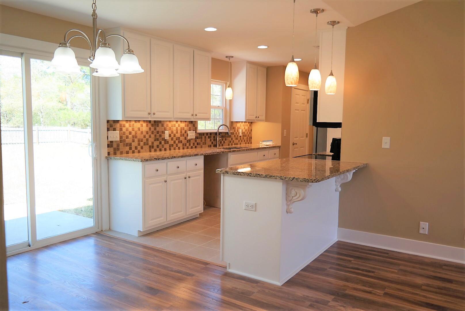 OAKWOOD LAKES ESTATES - Residential