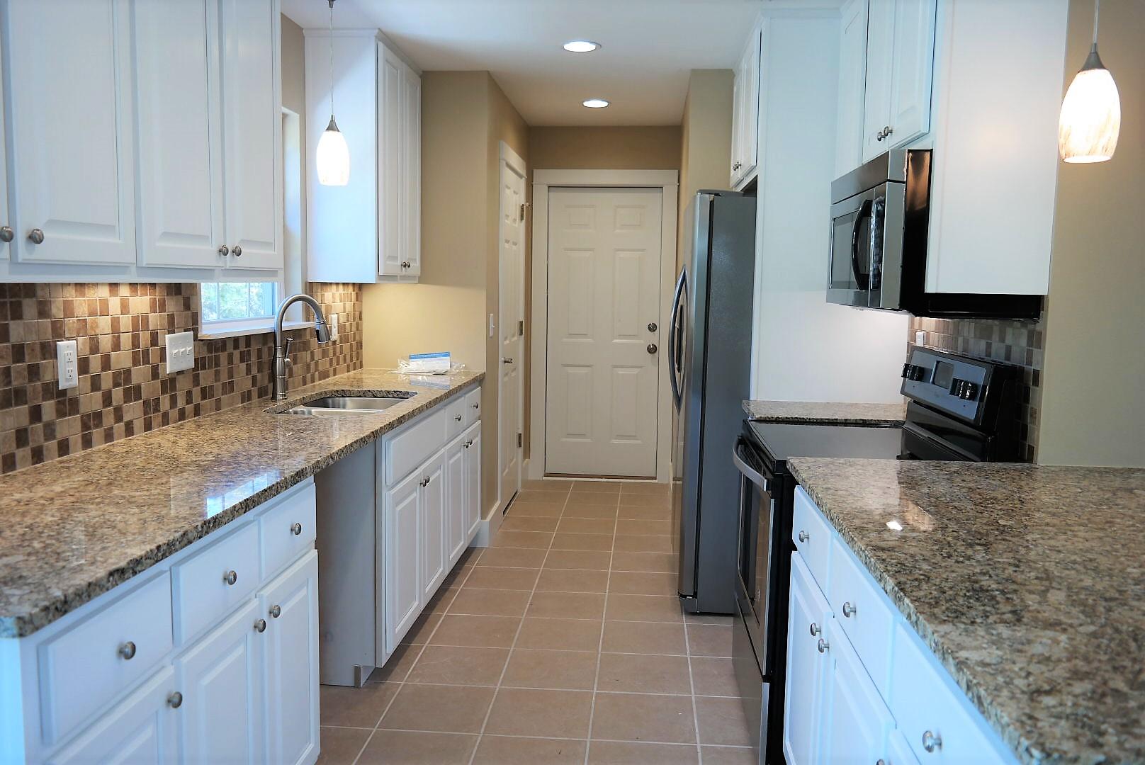 OAKWOOD LAKES ESTATES - Residential