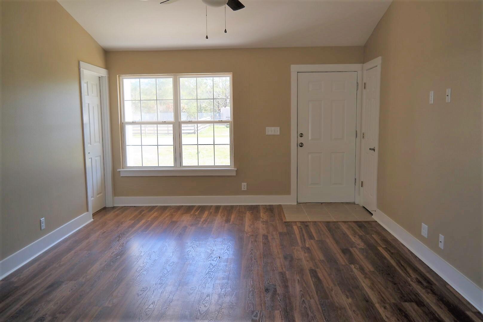 OAKWOOD LAKES ESTATES - Residential