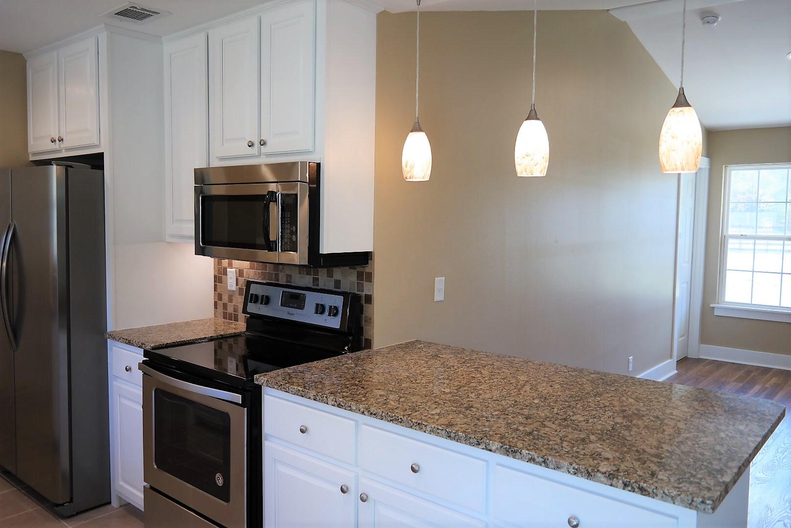 OAKWOOD LAKES ESTATES - Residential