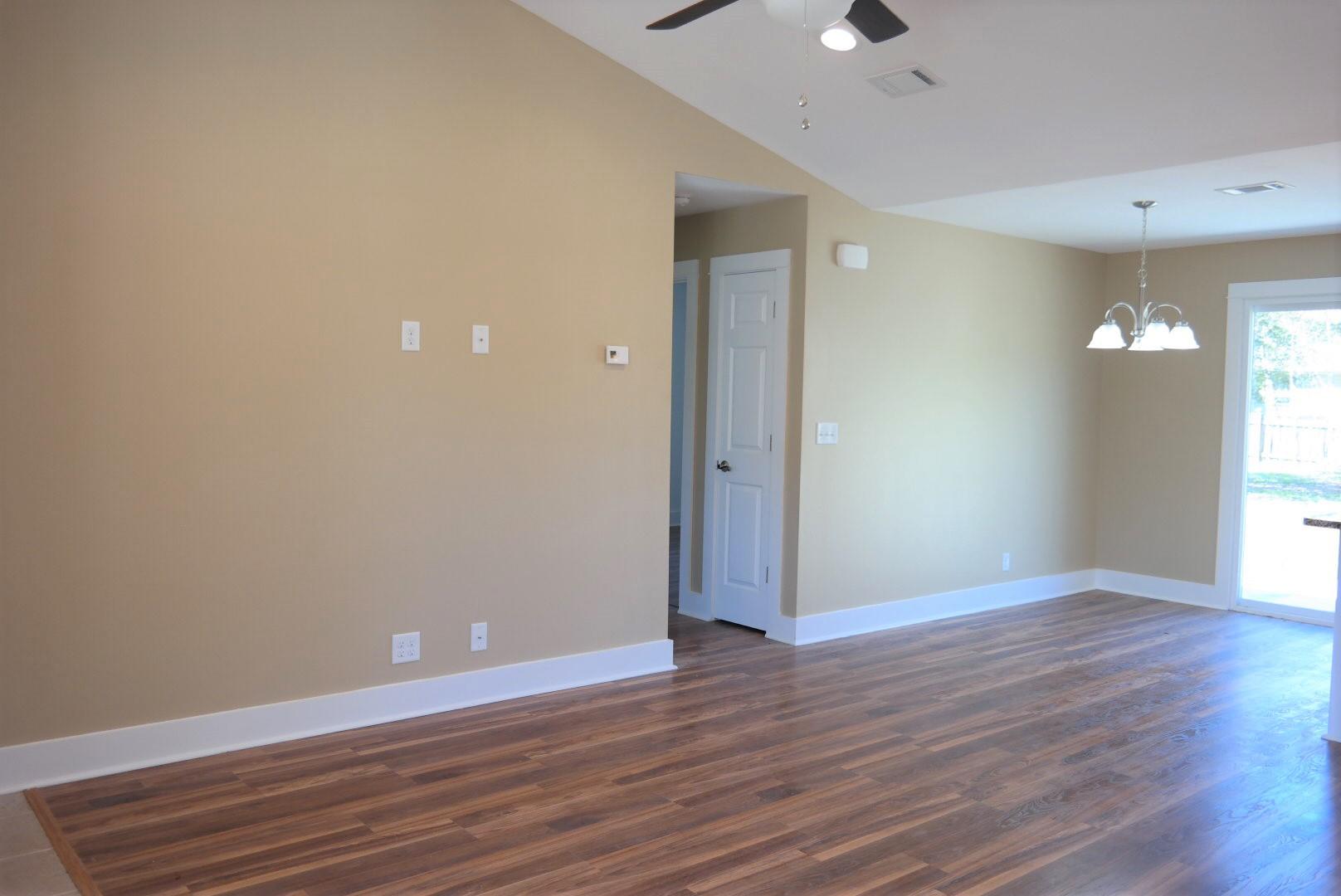 OAKWOOD LAKES ESTATES - Residential