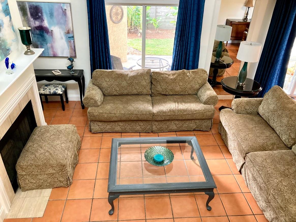 SHORELINE GARDENS T/H - Residential