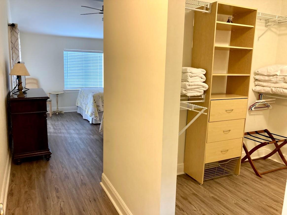 SHORELINE GARDENS T/H - Residential