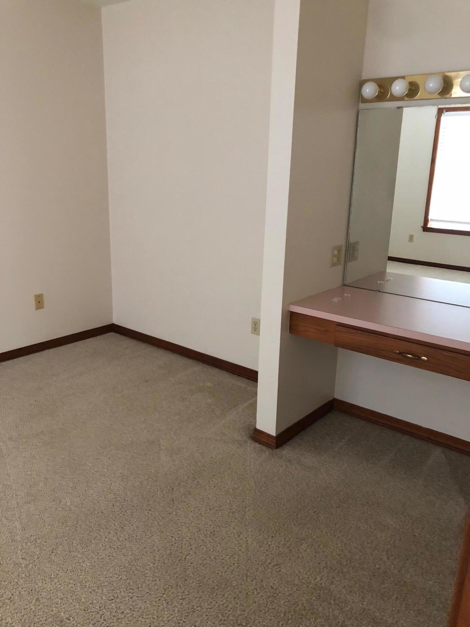 PARISH PINES - Residential Lease