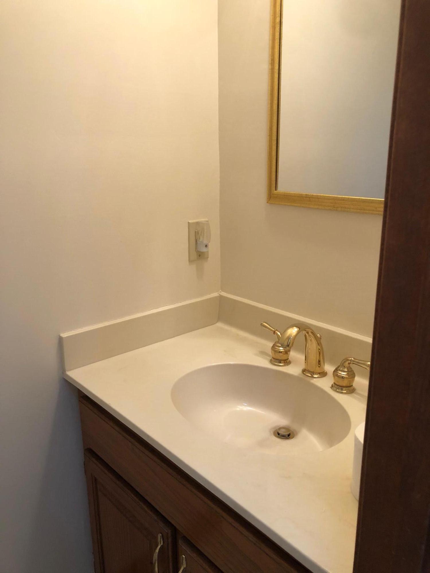 PARISH PINES - Residential Lease