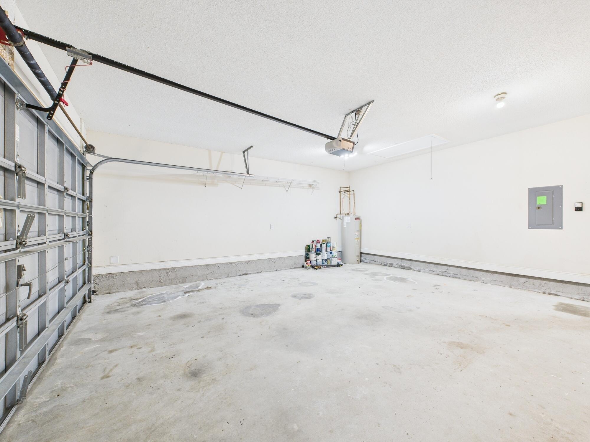 LEE FARMS PH I - Residential