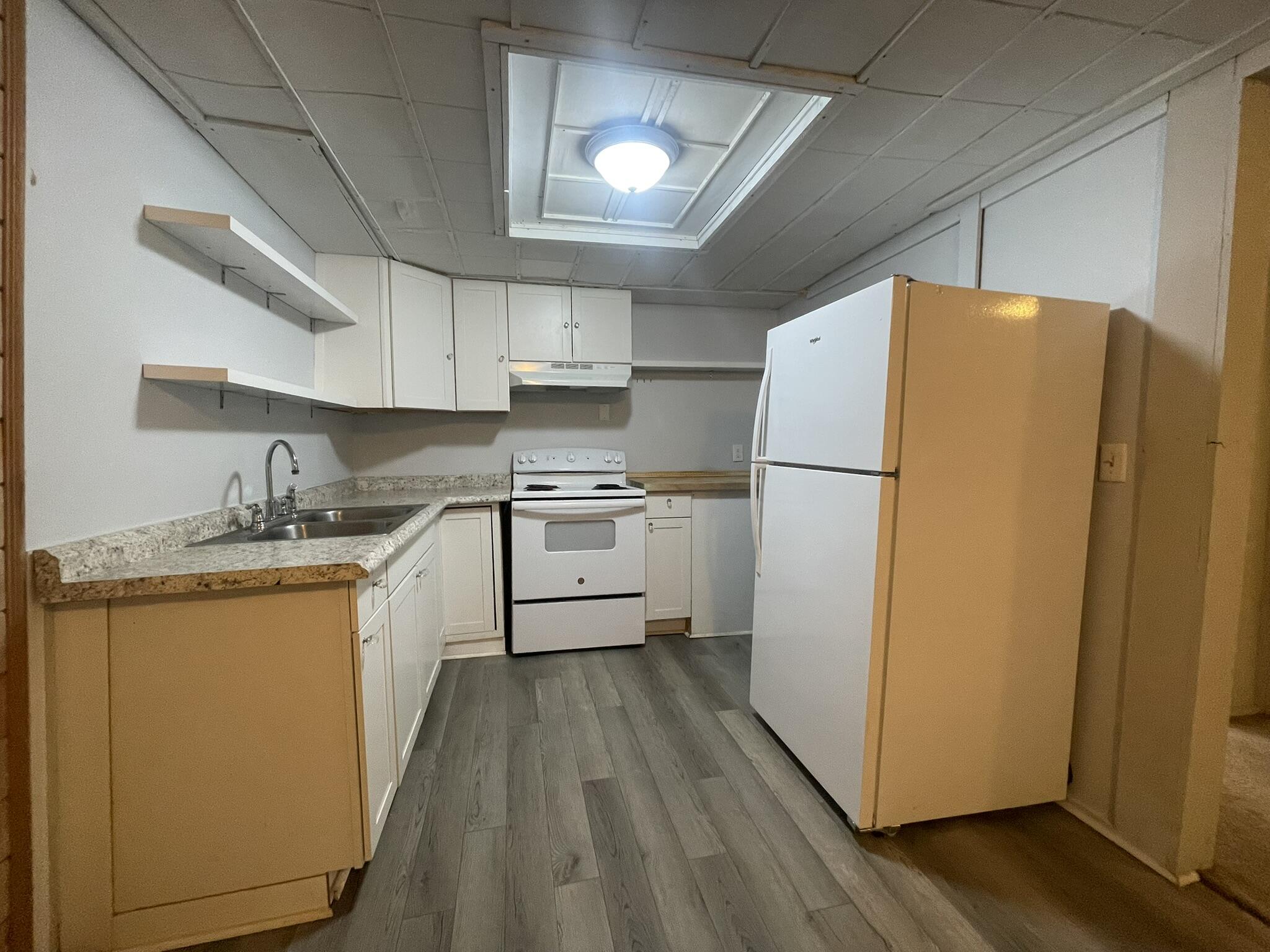 CRESTVIEW - Residential Lease