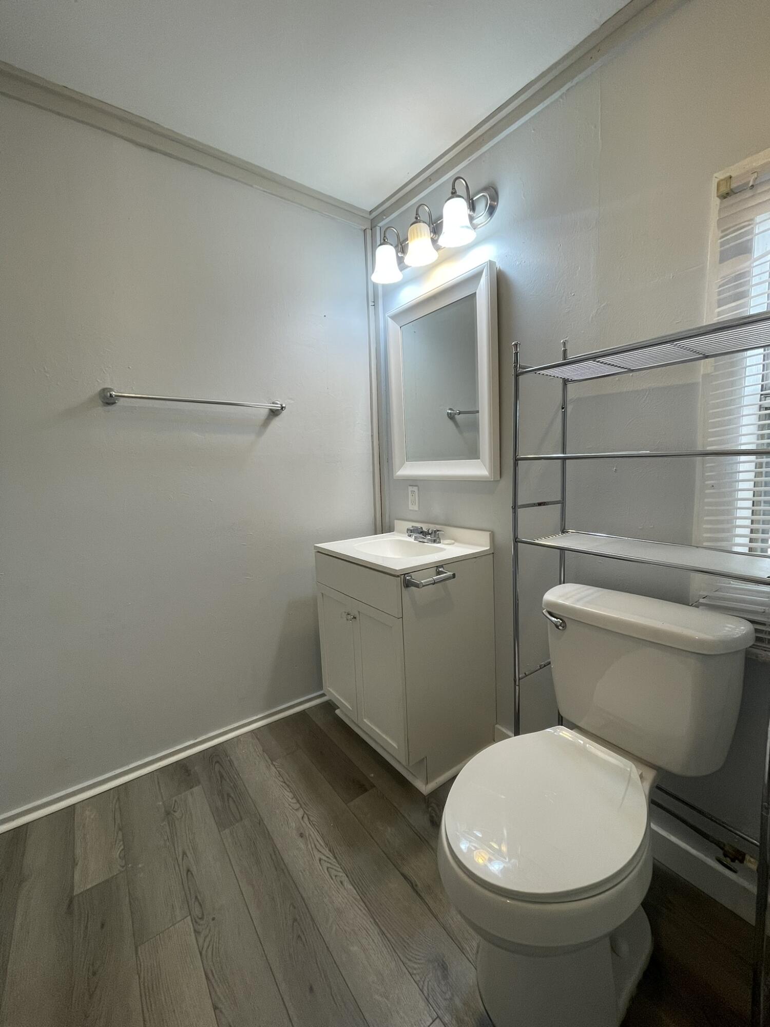 CRESTVIEW - Residential Lease