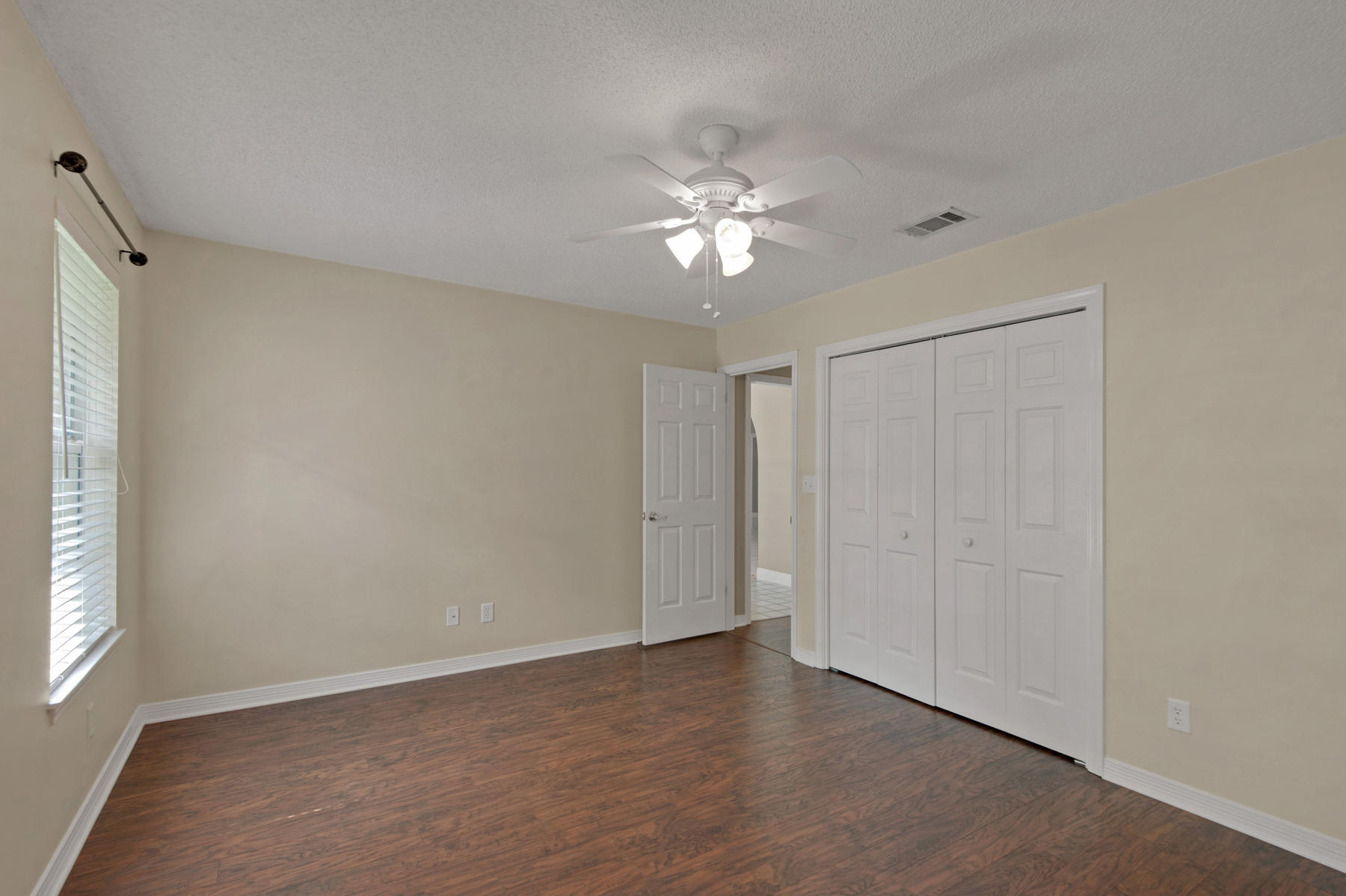 BAYOU POQUITO - Residential