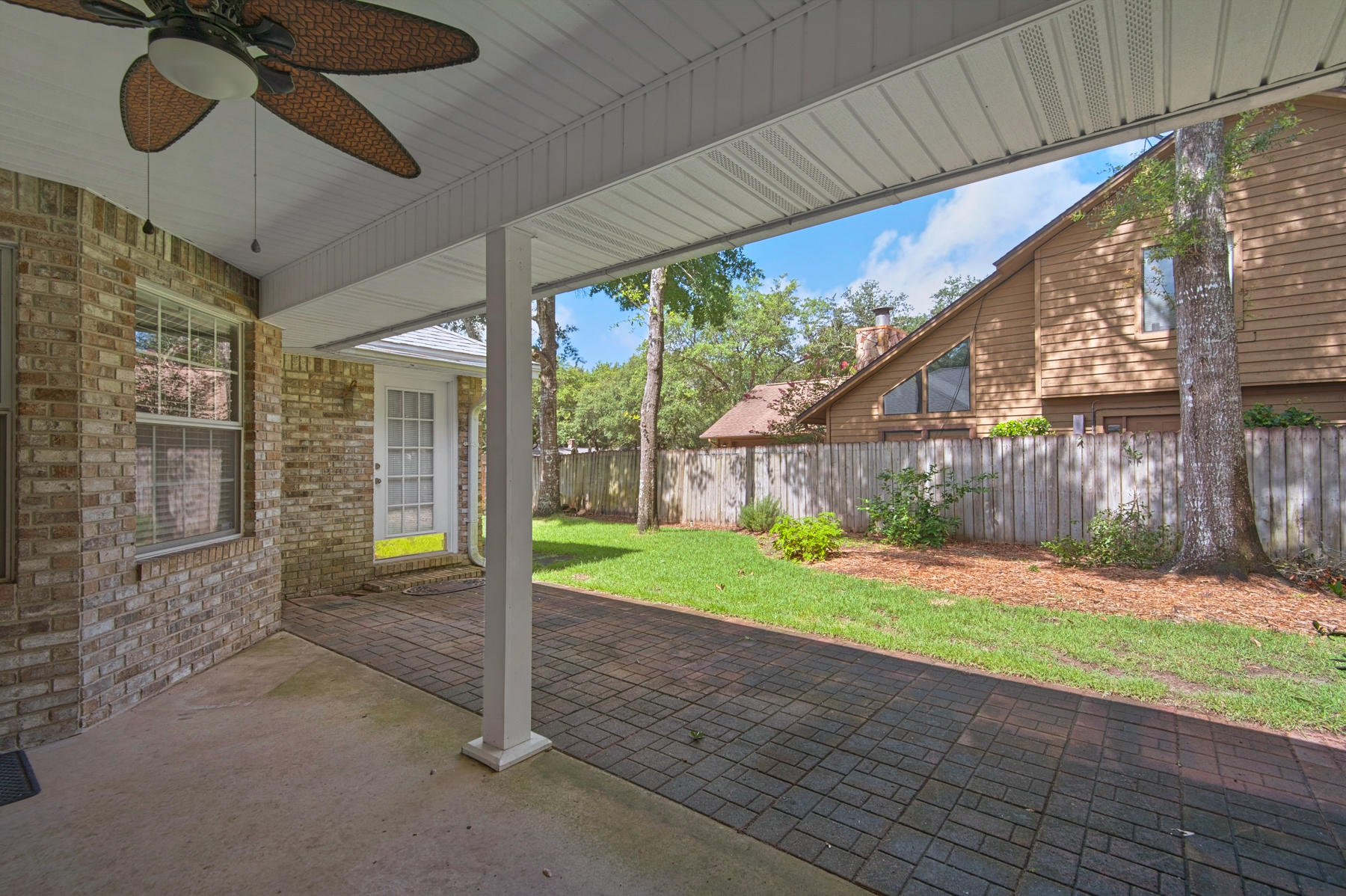 BAYOU POQUITO - Residential