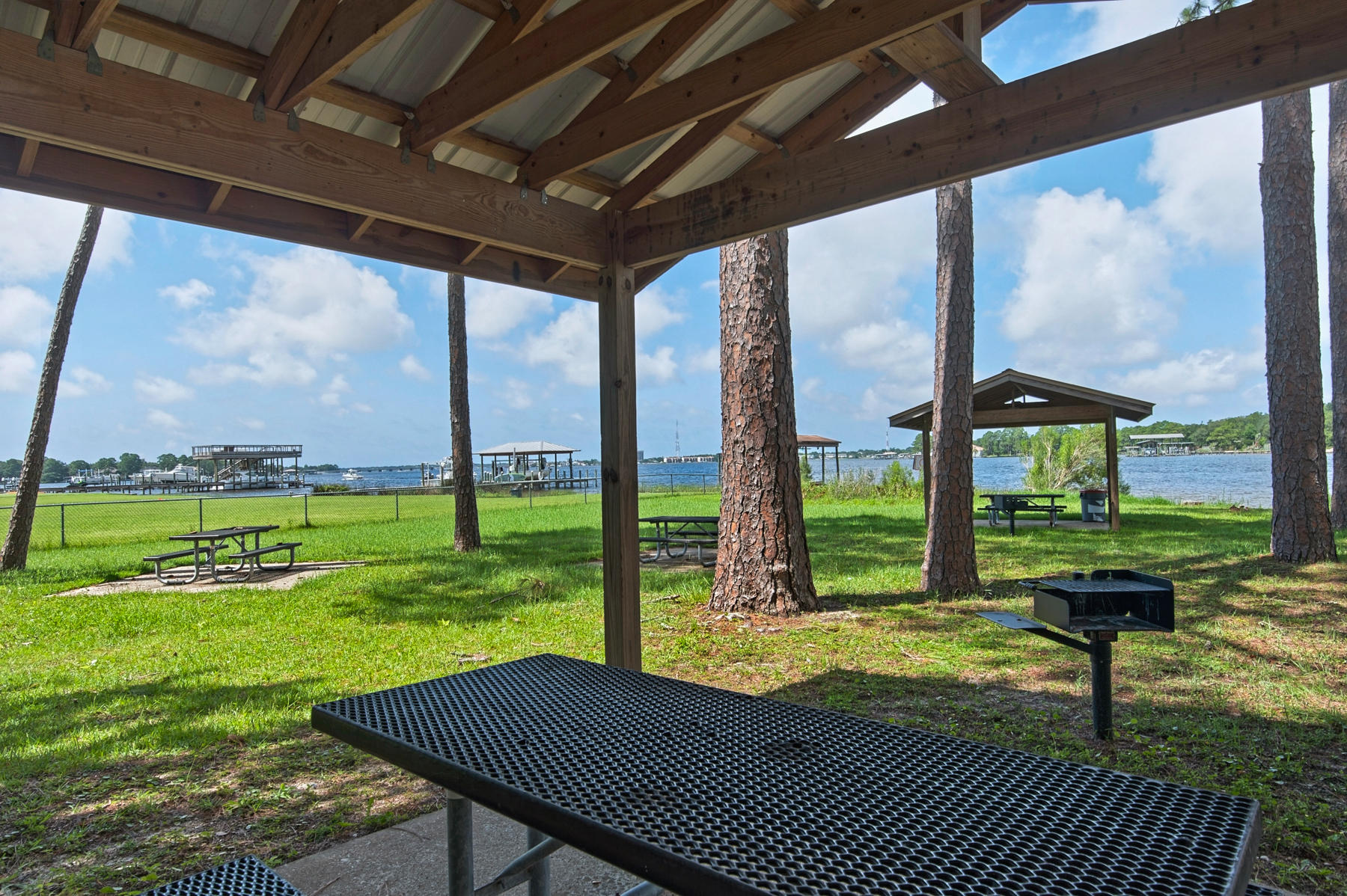 BAYOU POQUITO - Residential