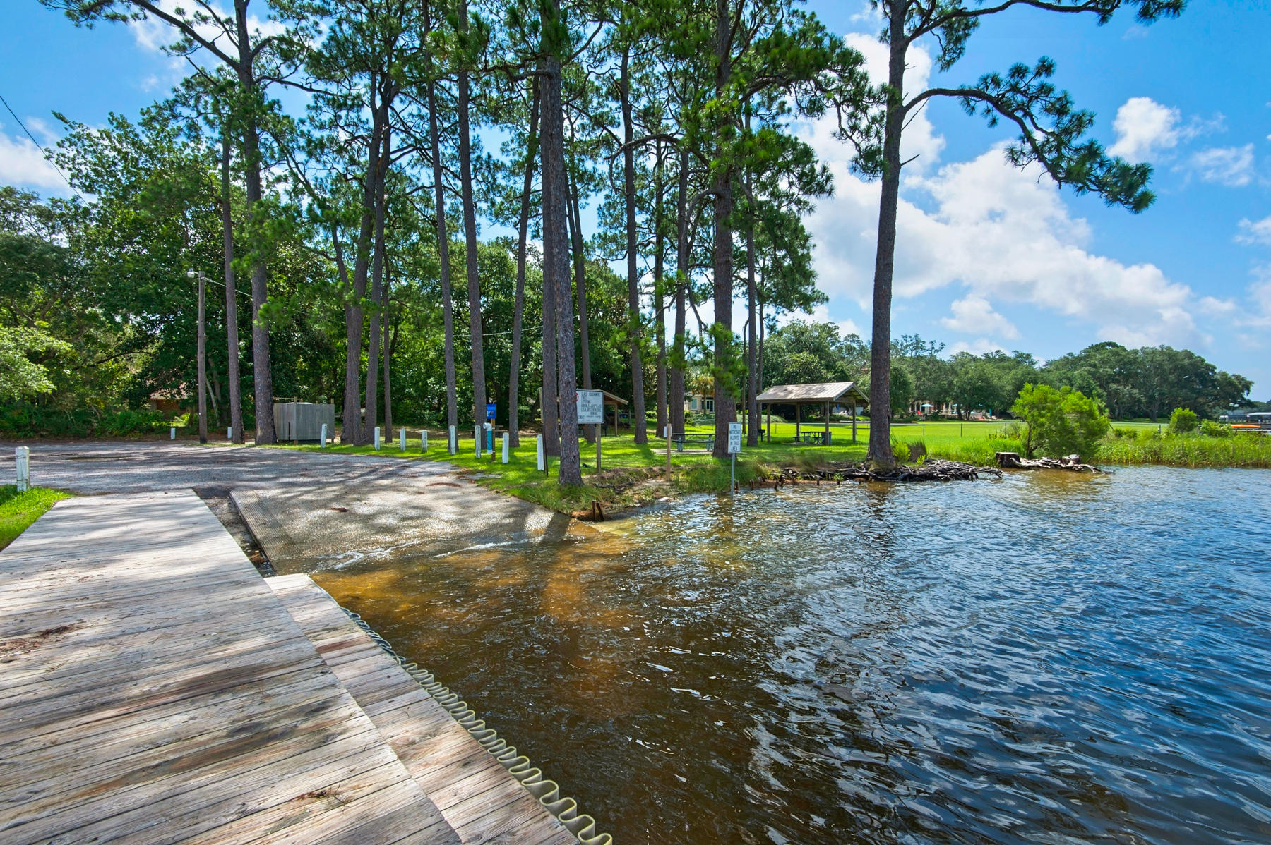 BAYOU POQUITO - Residential