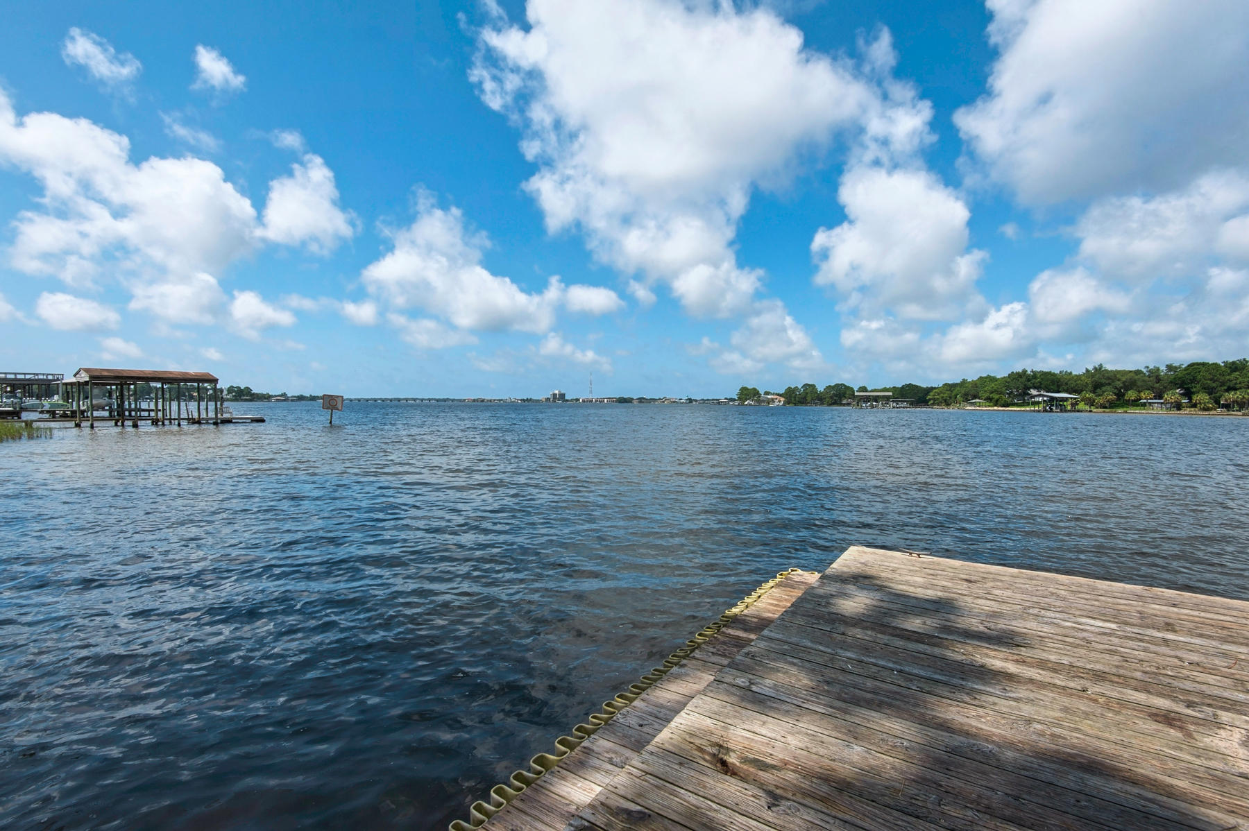 BAYOU POQUITO - Residential