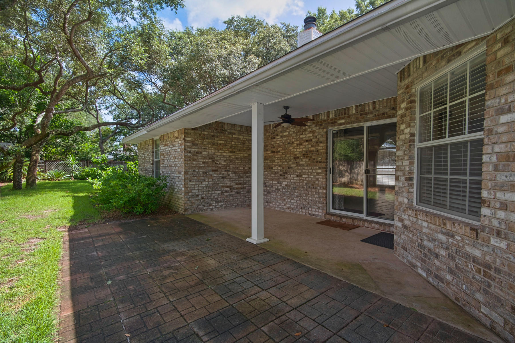 BAYOU POQUITO - Residential