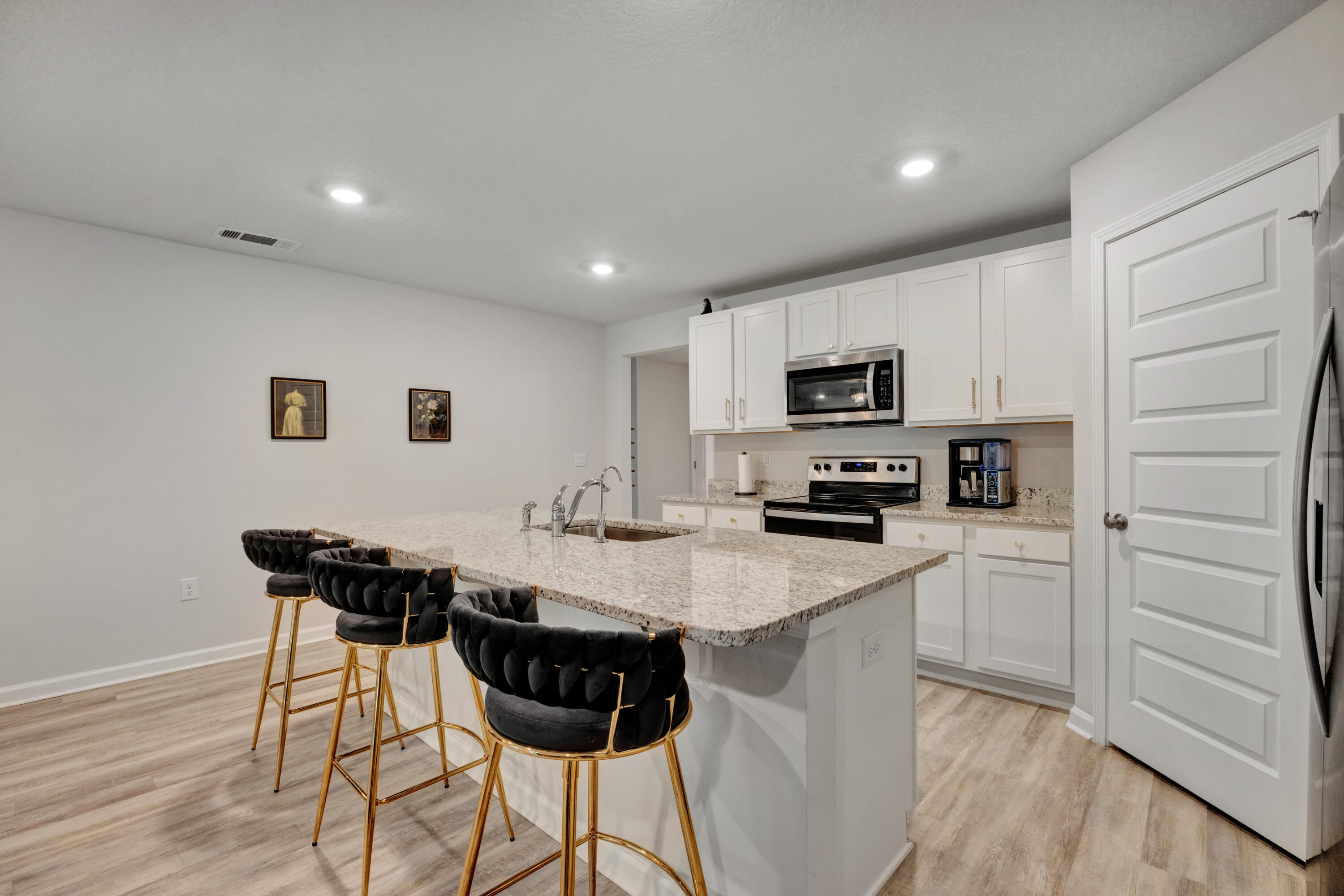 HOMEWOOD EST - Residential