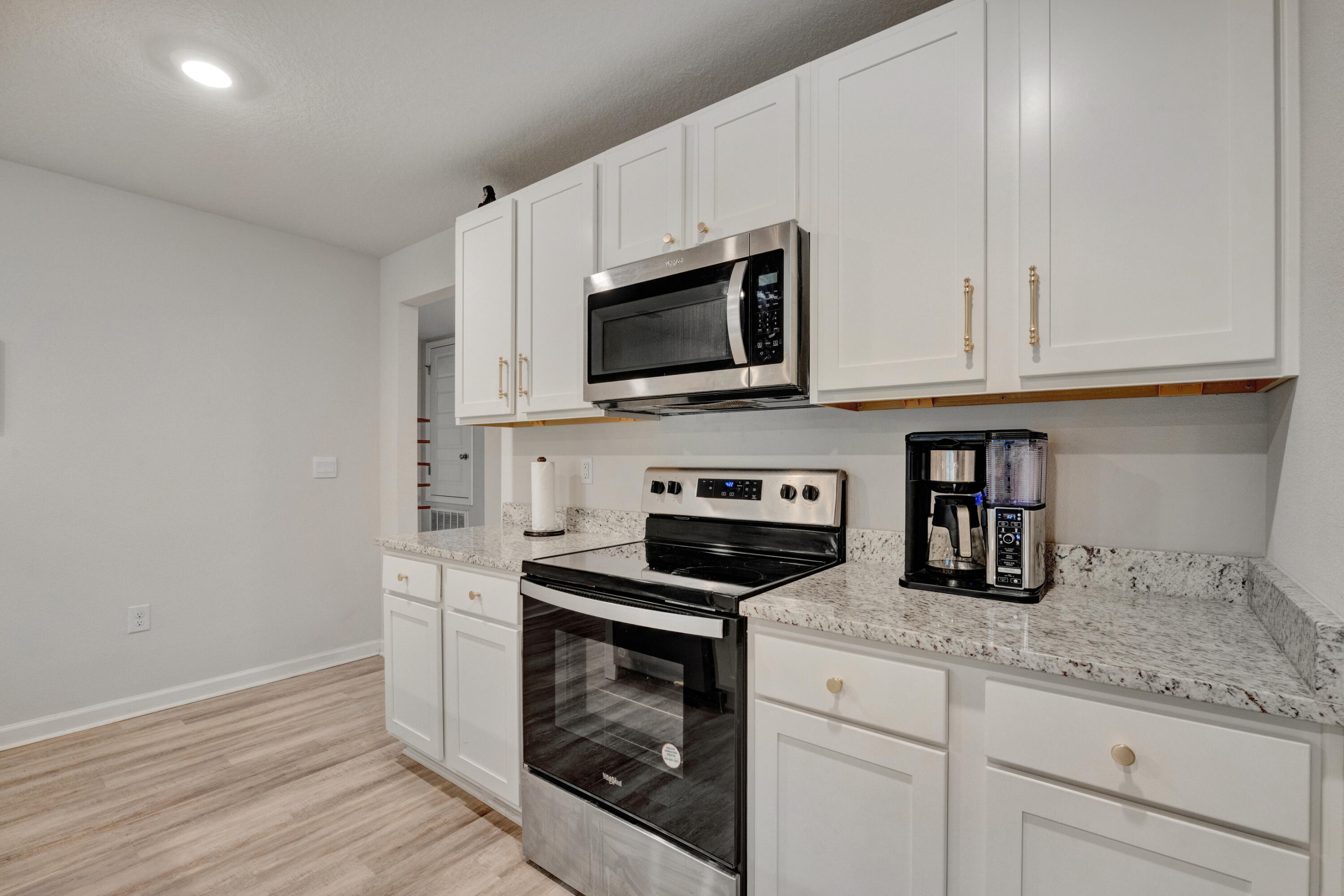 HOMEWOOD EST - Residential