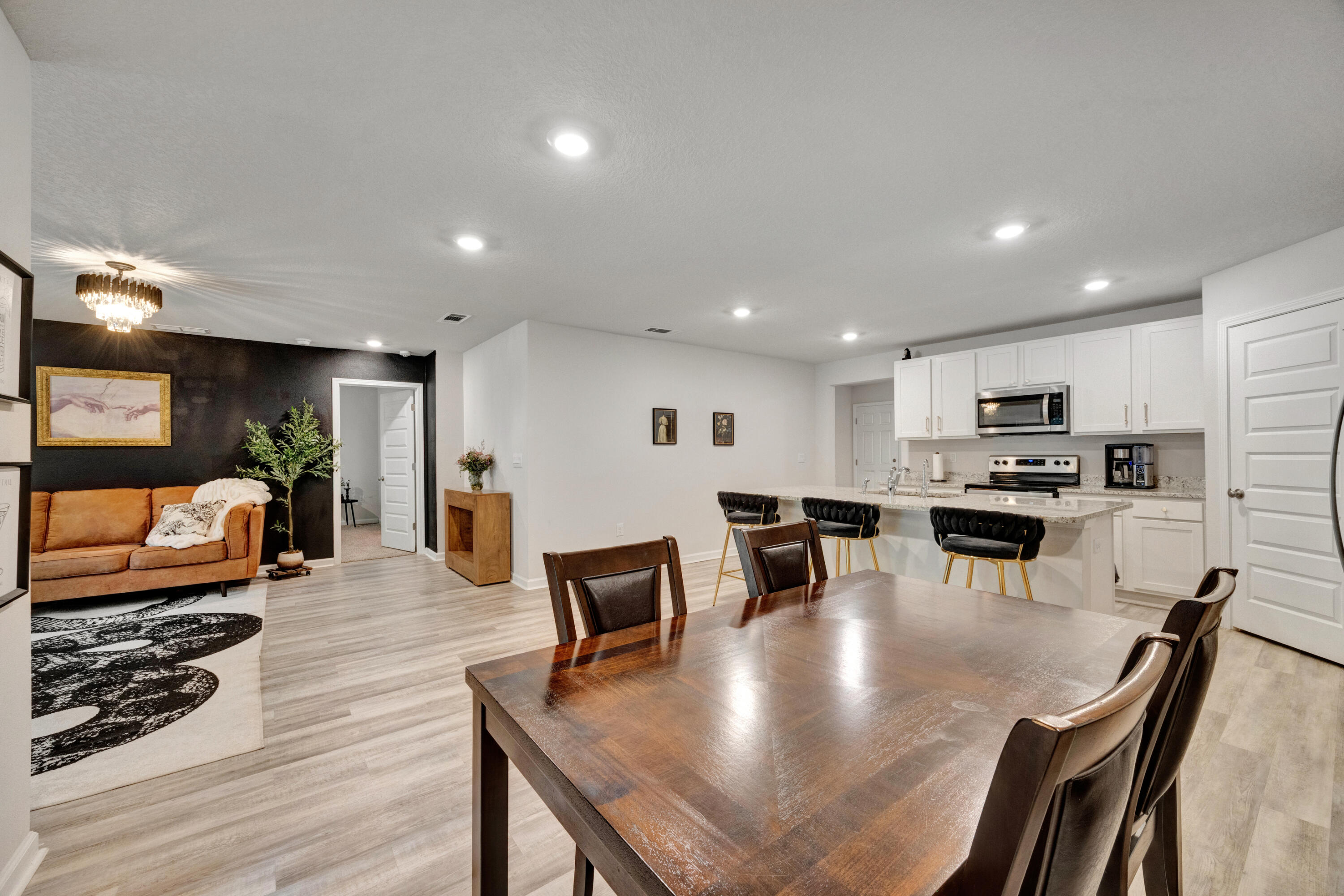HOMEWOOD EST - Residential