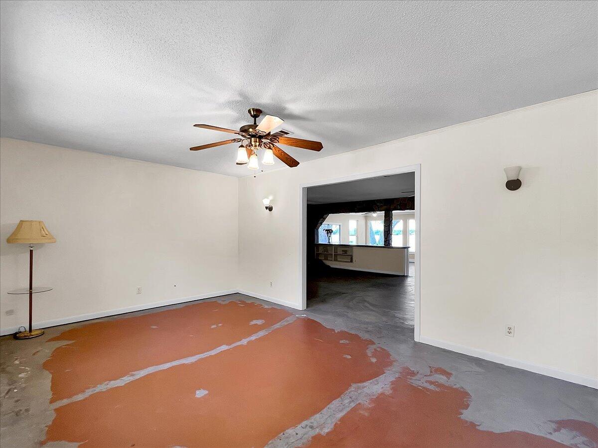 NO RECORDED SUBDIVISION - Residential