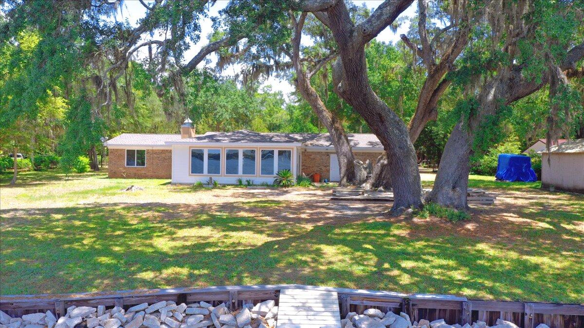 NO RECORDED SUBDIVISION - Residential