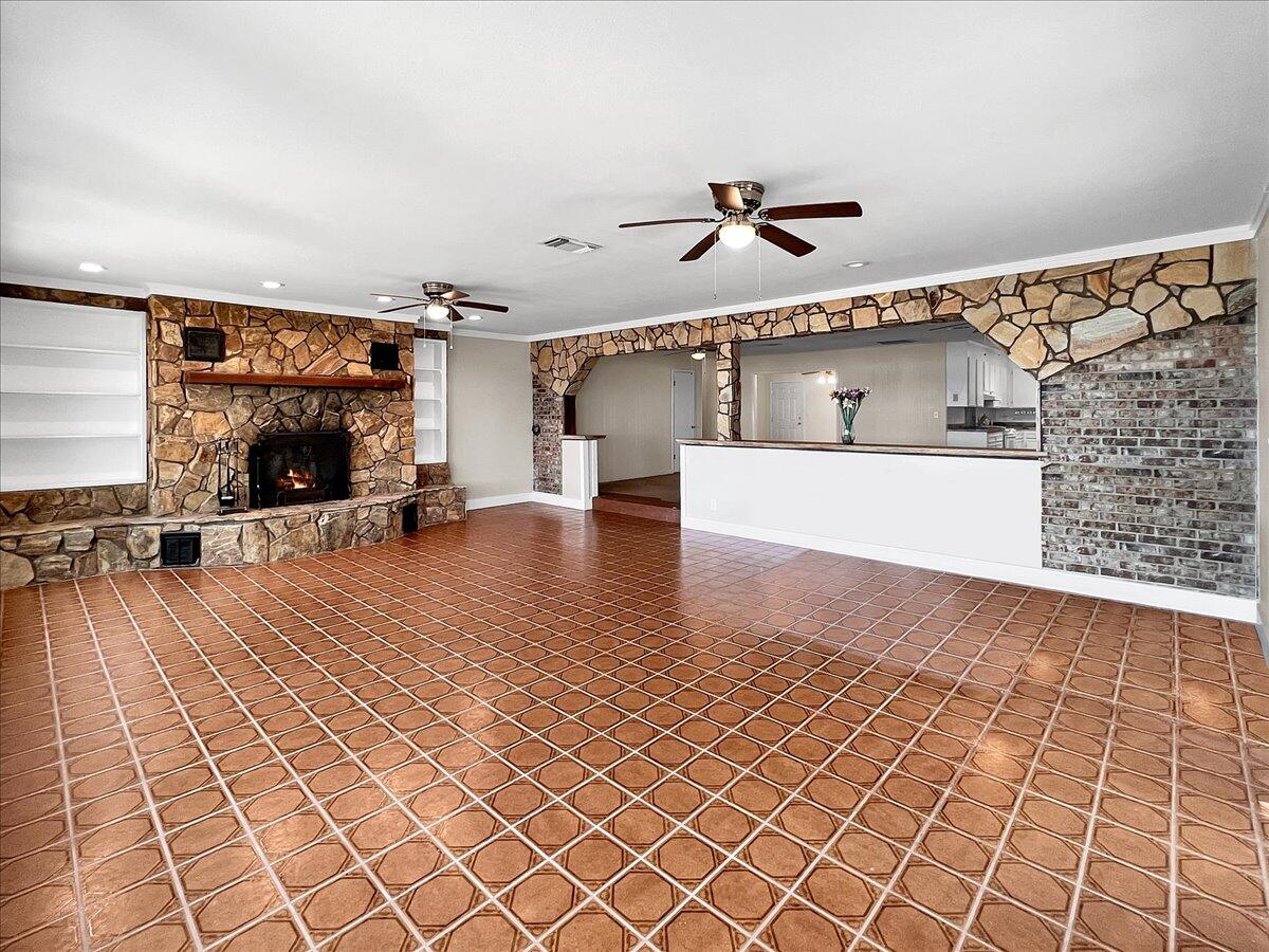 NO RECORDED SUBDIVISION - Residential