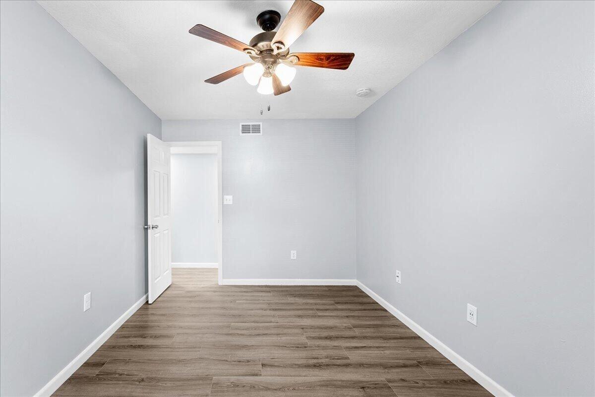 SHERWOOD FOREST - Residential Lease