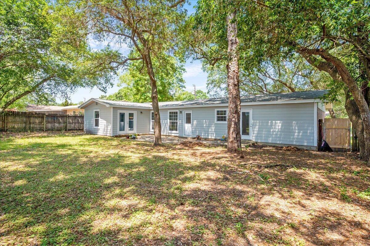 SHERWOOD FOREST - Residential Lease