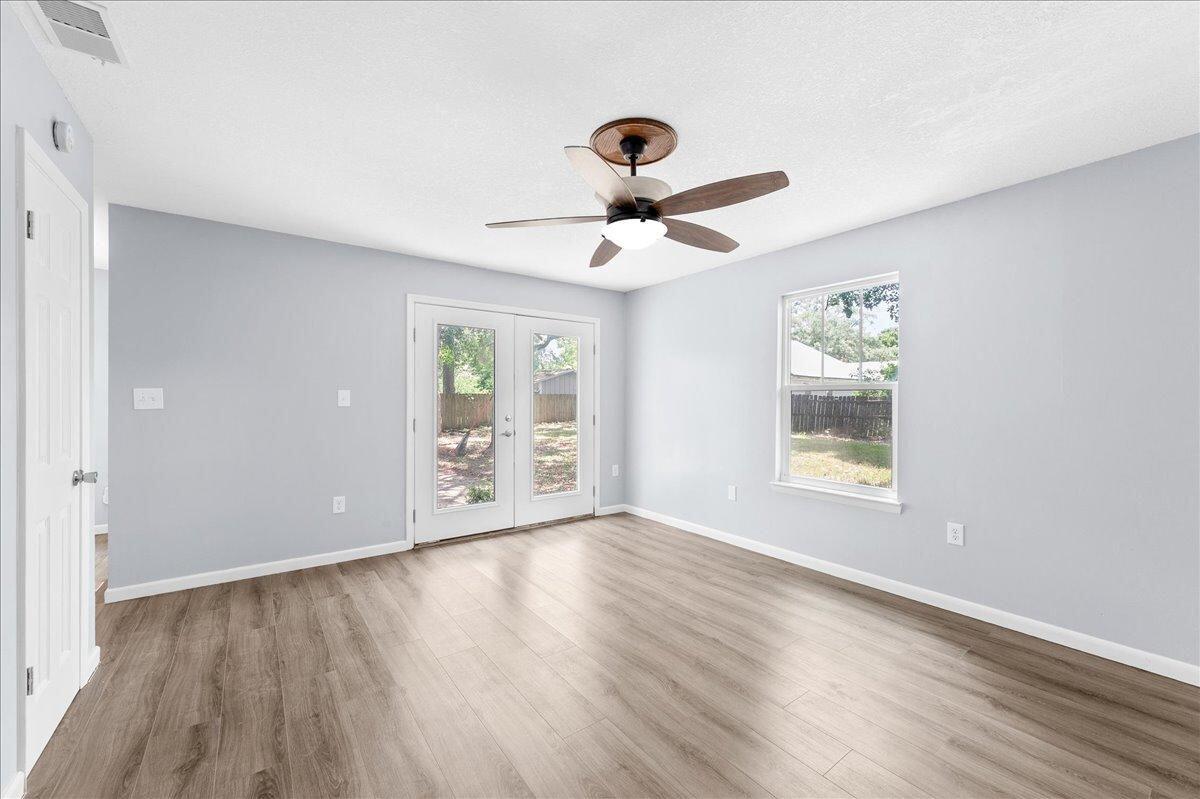 SHERWOOD FOREST - Residential Lease