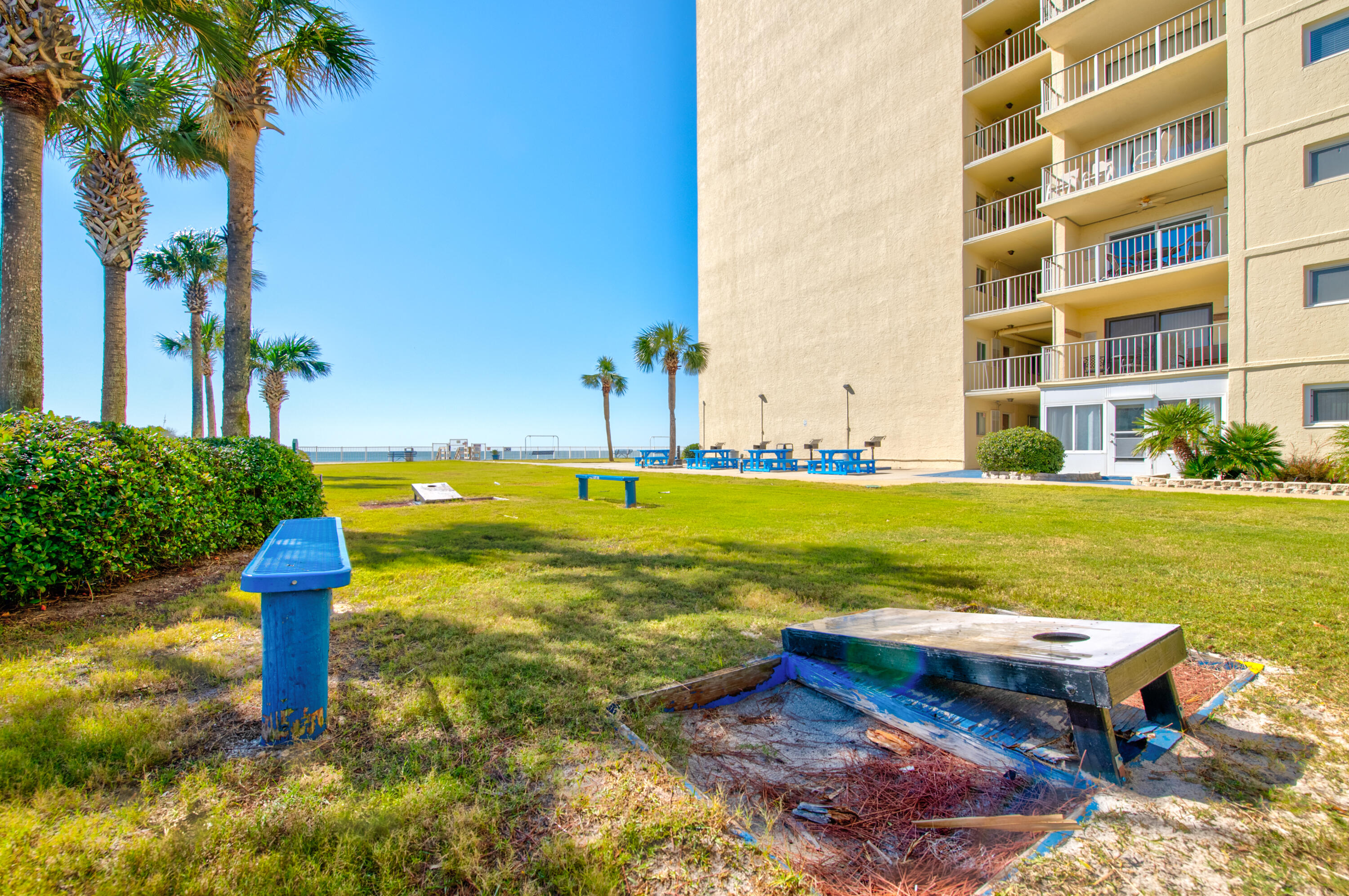 Regency Towers - Residential