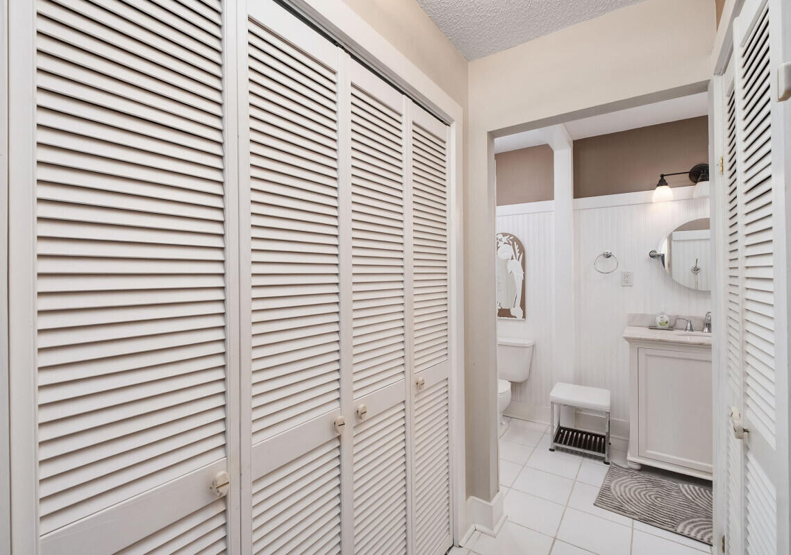 LAKEWOOD OF SEAGROVE BEACH - Residential