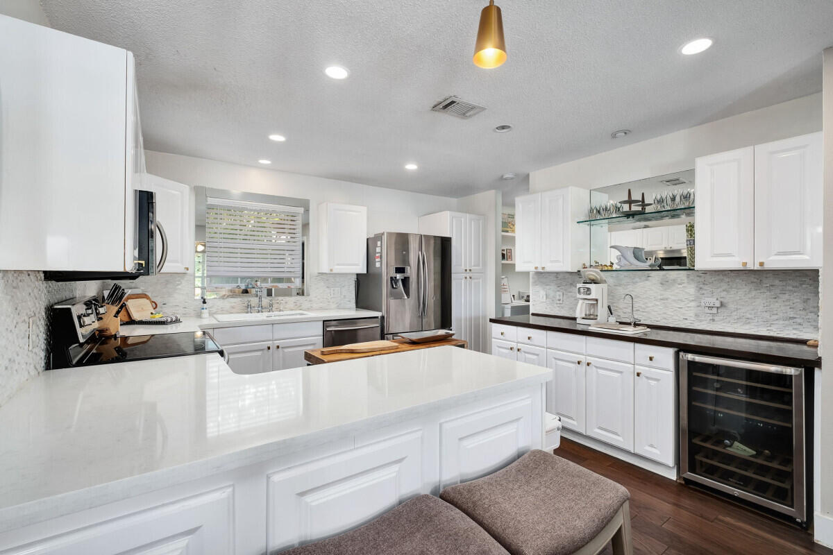 LAKEWOOD OF SEAGROVE BEACH - Residential