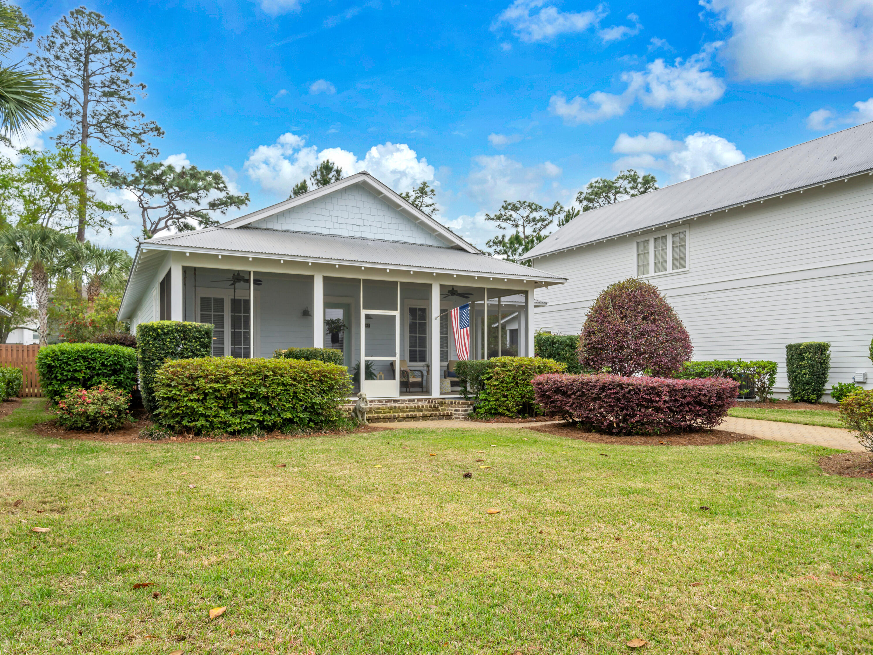CARSON OAKS - Residential