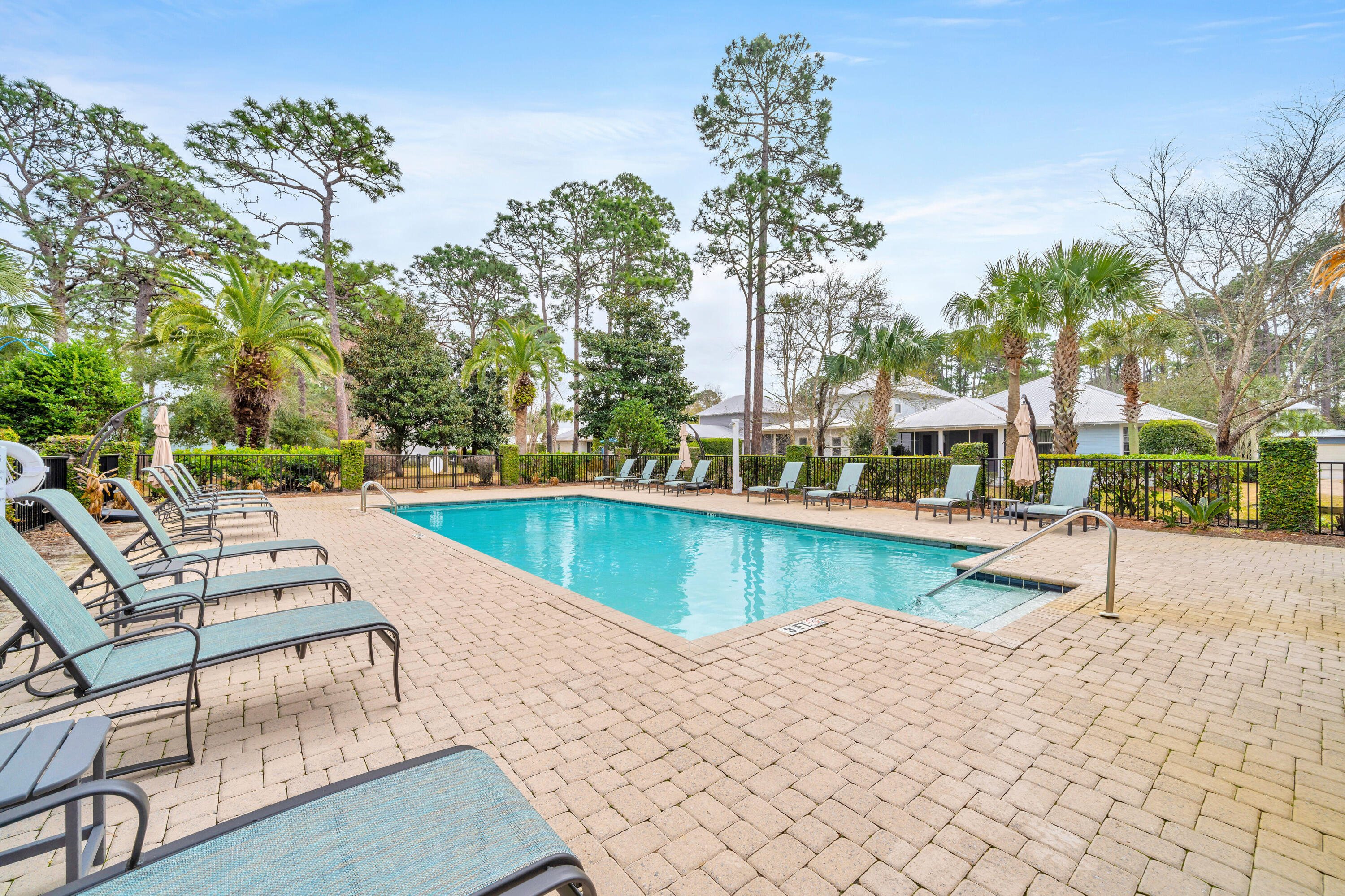 CARSON OAKS - Residential
