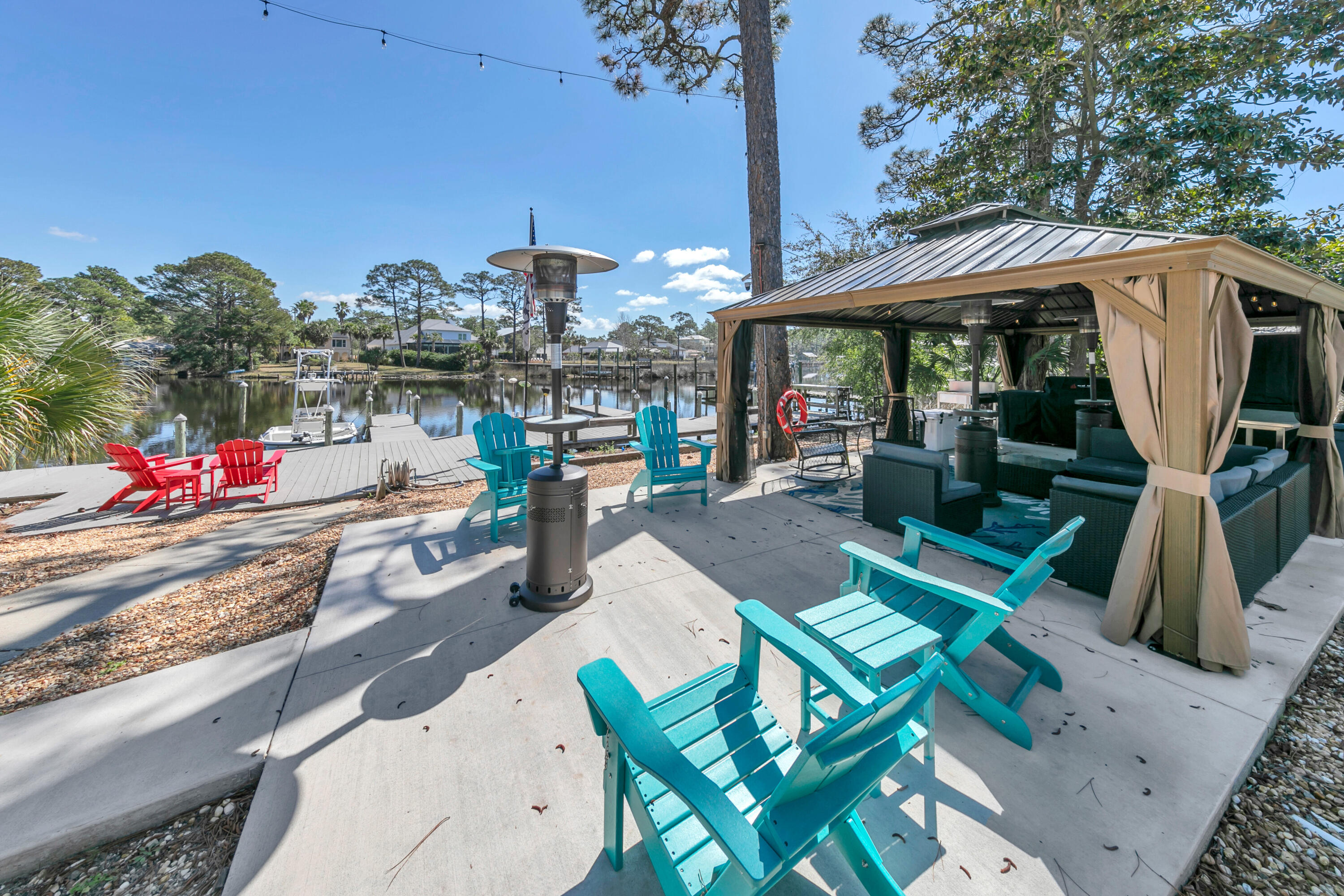 CARSON OAKS - Residential