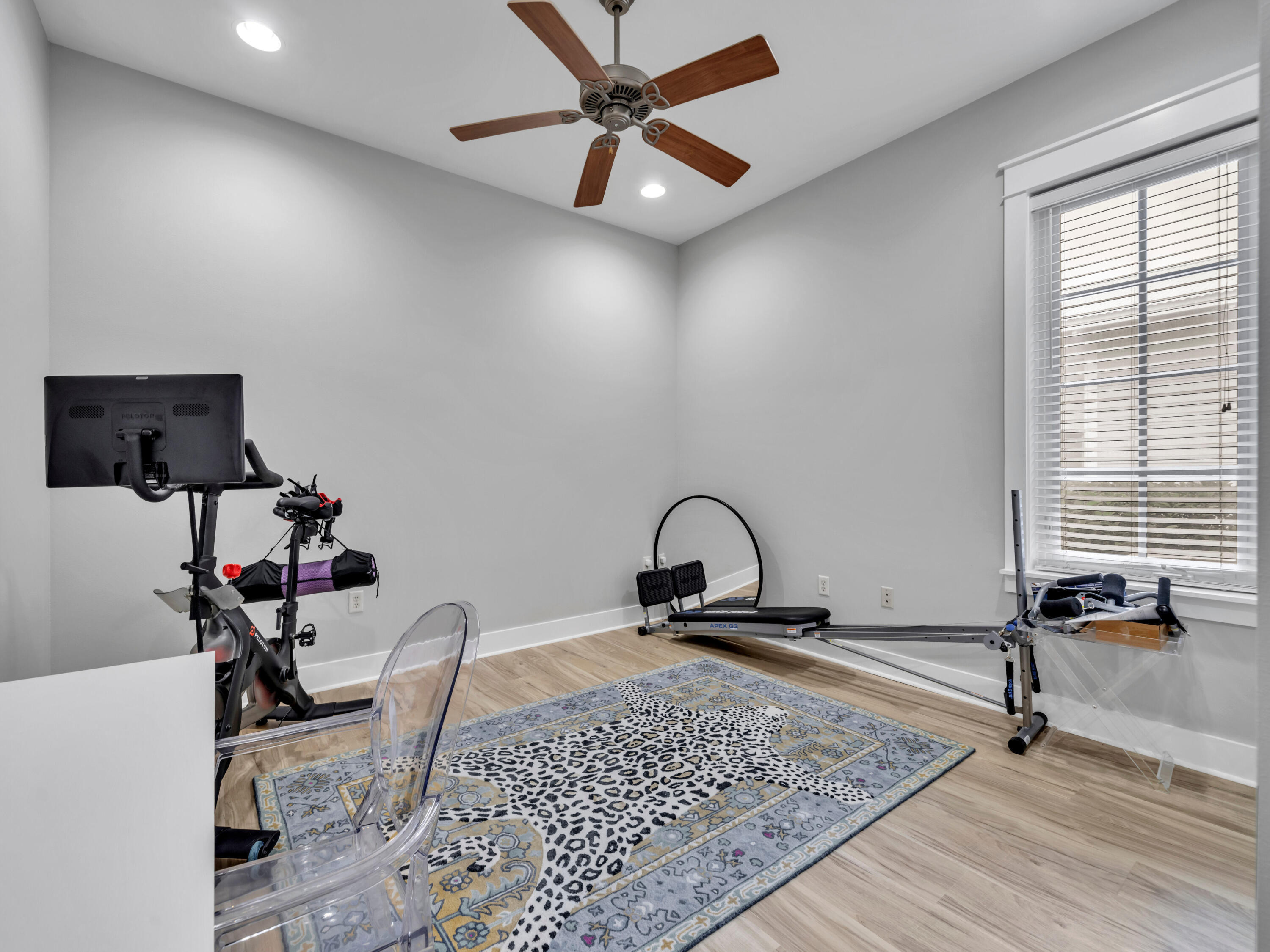 CARSON OAKS - Residential