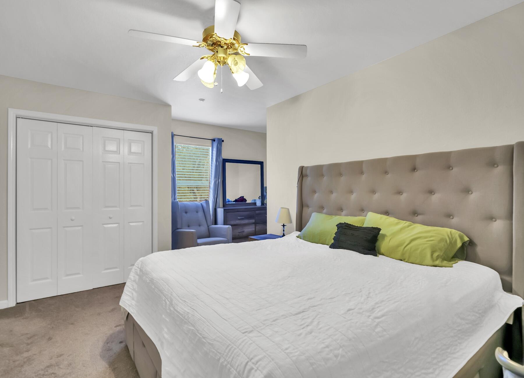 YACHT CLUB OAKS - Residential Lease