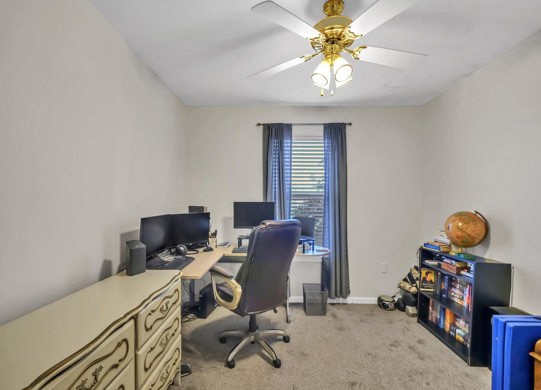 YACHT CLUB OAKS - Residential Lease