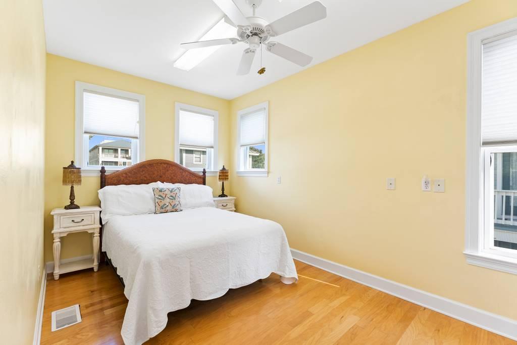 CRYSTAL BEACH - Residential