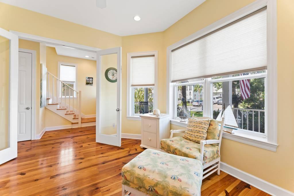 CRYSTAL BEACH - Residential