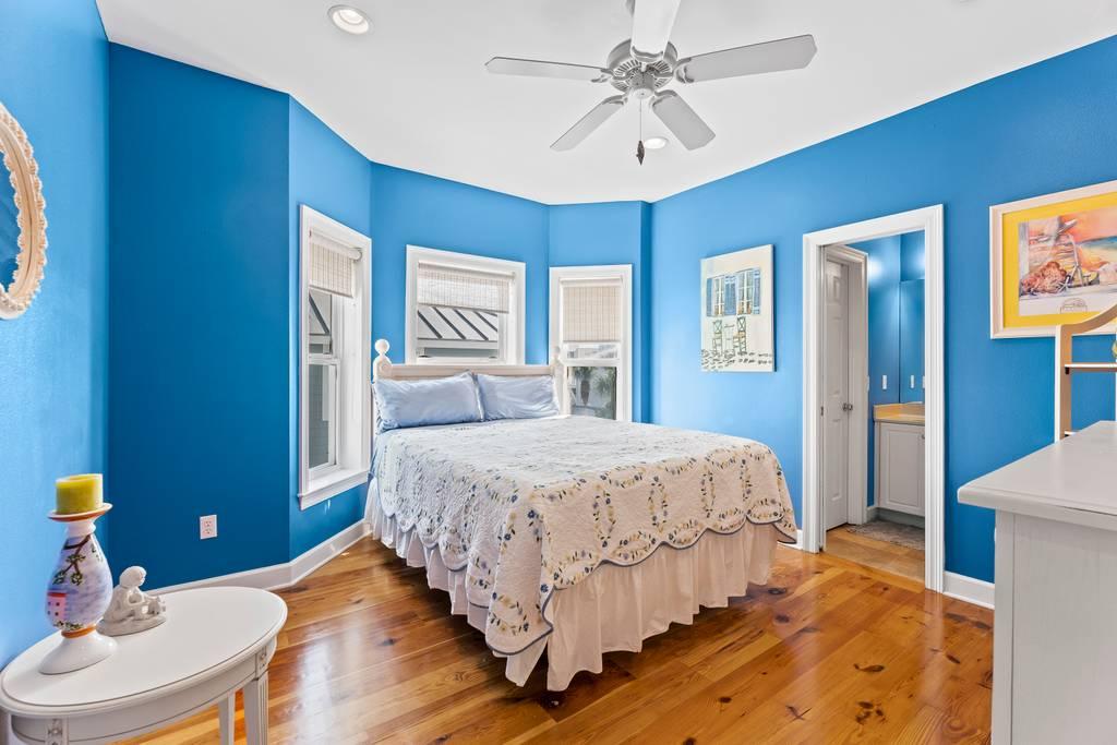 CRYSTAL BEACH - Residential