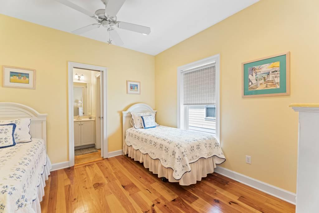 CRYSTAL BEACH - Residential