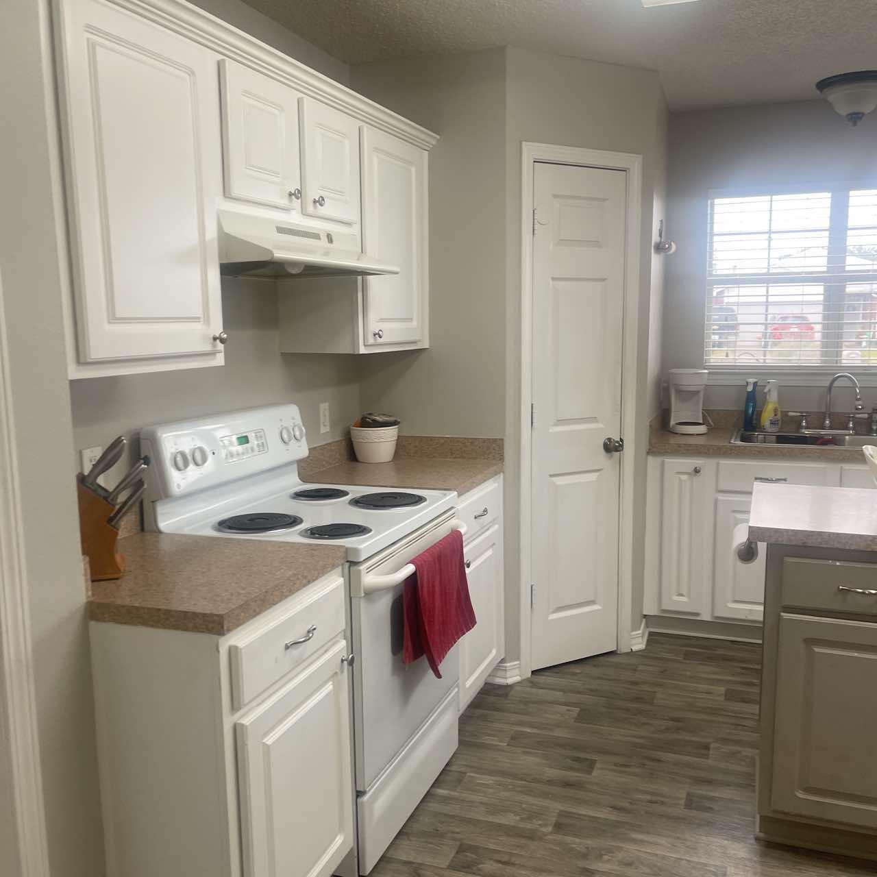 REDSTONE ESTATES - Residential Lease