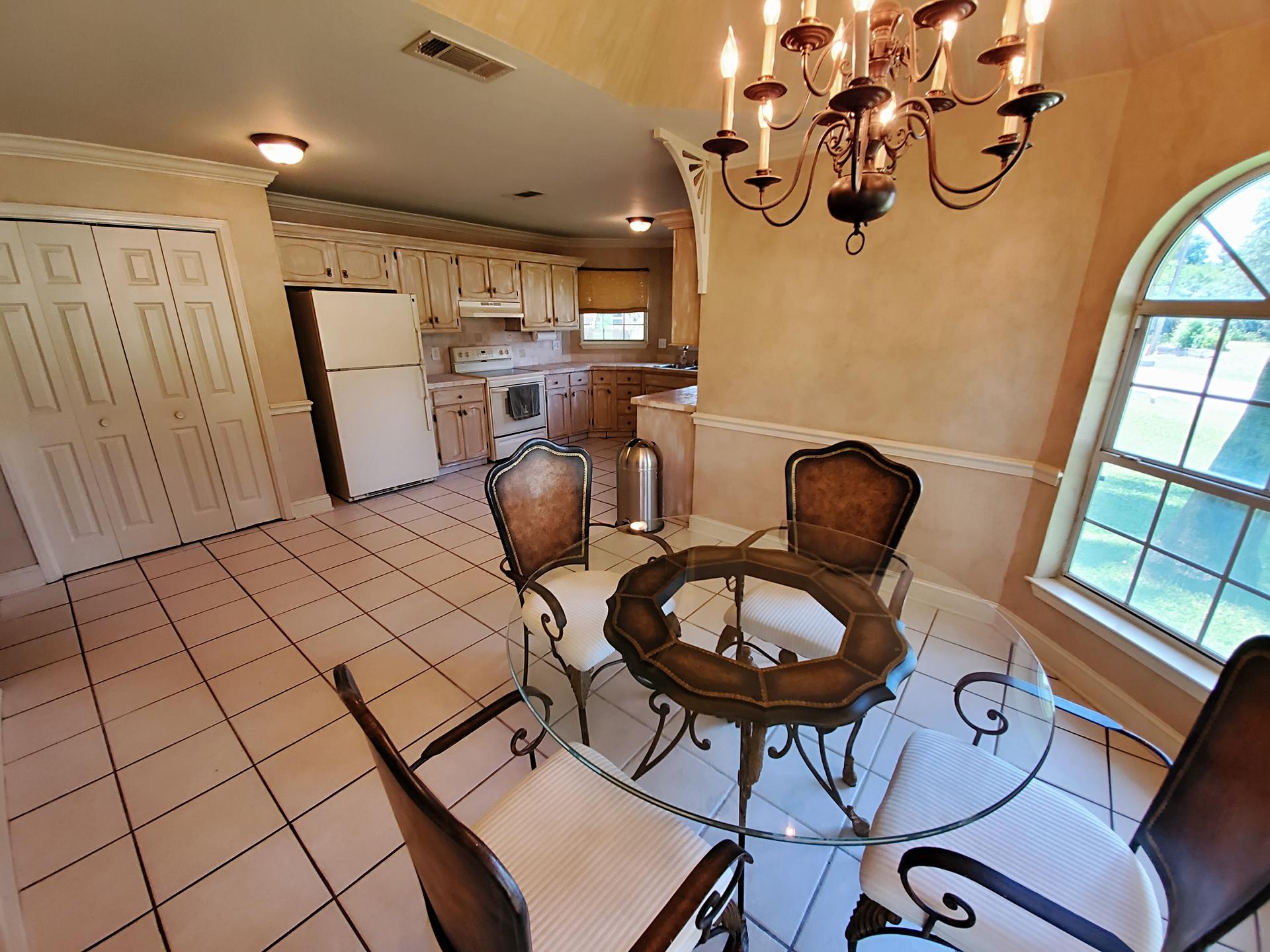 BAYVIEW MANOR - Residential