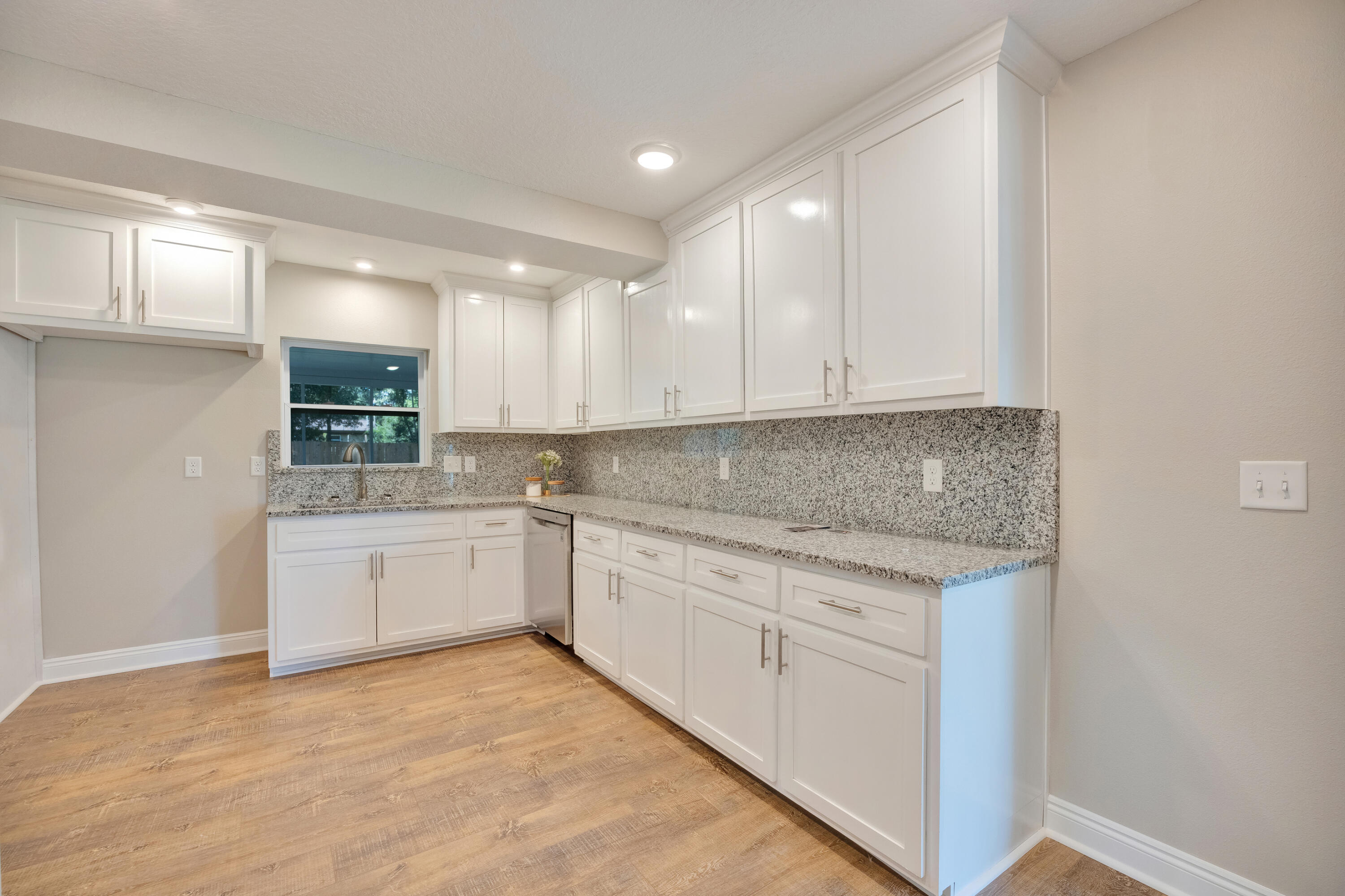 ADAMS POWELL - Residential