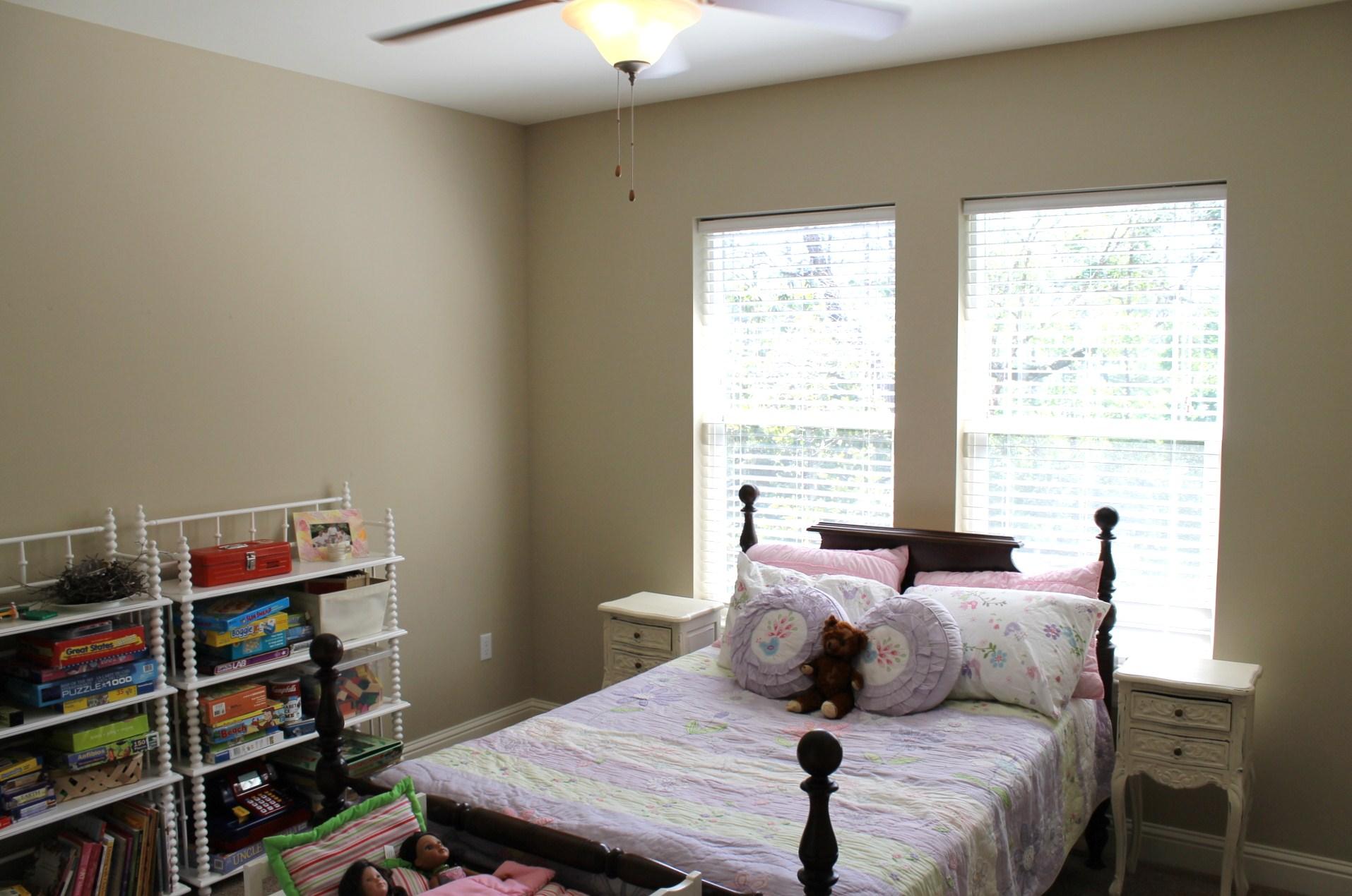 HAWK'S LANDING - Residential