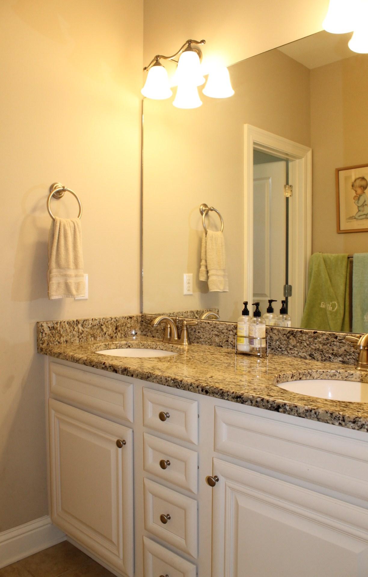 HAWK'S LANDING - Residential